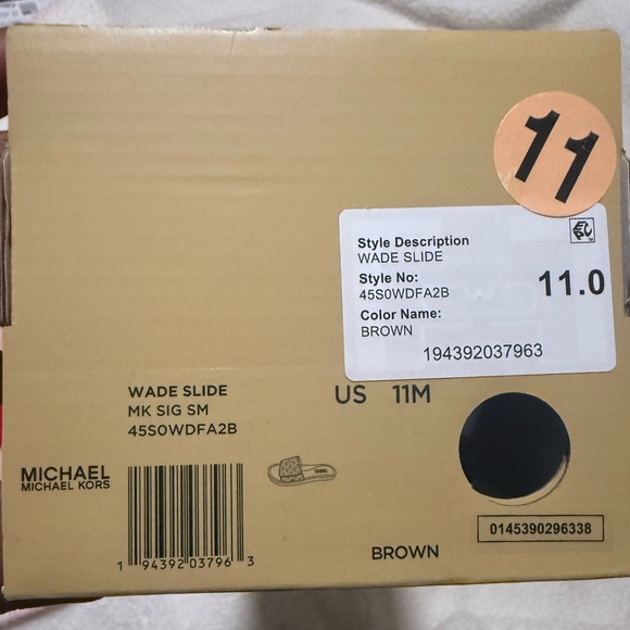 NWT Michael Kors Brown Wade Slides - Picture 3 of 3